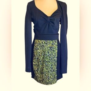 Cynthia Steffe Women’s NWOT Skirt w/Full Zipper - top not included. Size 6